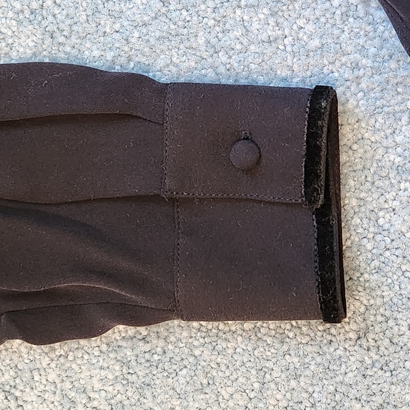 NWT VTG Field Manor 100% silk button-down blouse Size 12 Color black - Picture 4 of 14